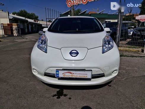 Nissan Leaf 2015 - фото 2