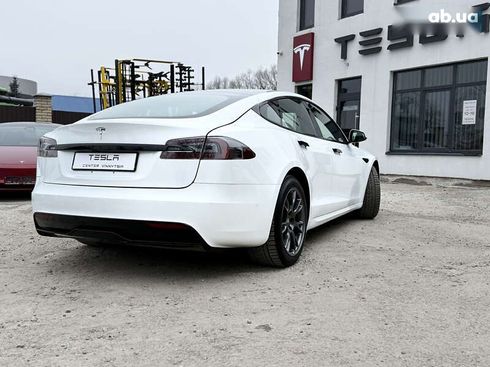 Tesla Model S 2021 - фото 12