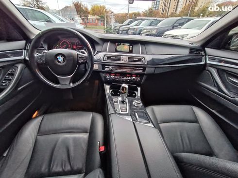 BMW 5 серия 2016 черный - фото 16