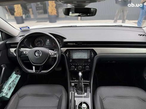 Volkswagen Passat 2020 - фото 11