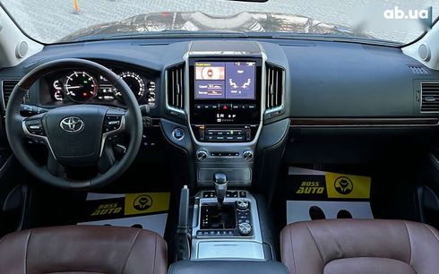 Toyota Land Cruiser 2016 - фото 10