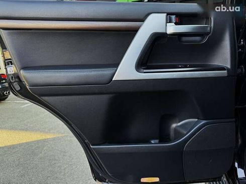 Toyota Land Cruiser 2020 - фото 27
