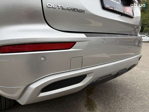 Mitsubishi Outlander 2022 - фото 4