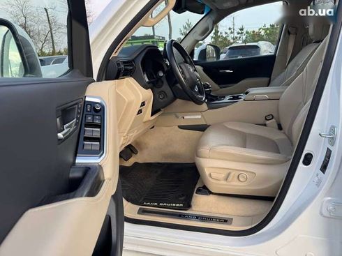 Toyota Land Cruiser 2022 - фото 26