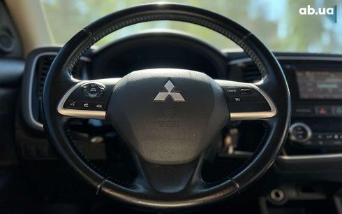 Mitsubishi Outlander 2013 - фото 17