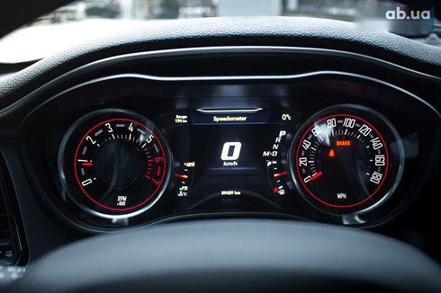 Dodge Challenger 2021 - фото 13