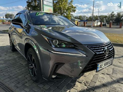 Lexus NX 2020 - фото 16