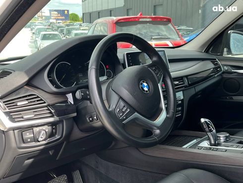 BMW X5 2018 белый - фото 7