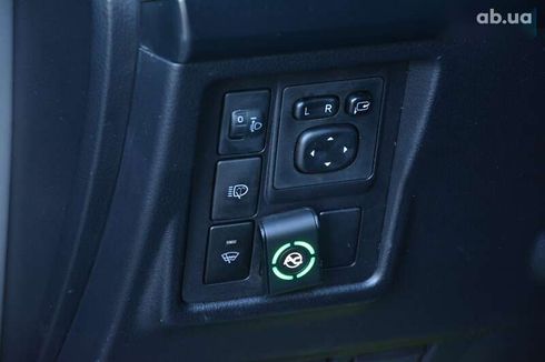 Toyota Land Cruiser Prado 2012 - фото 18