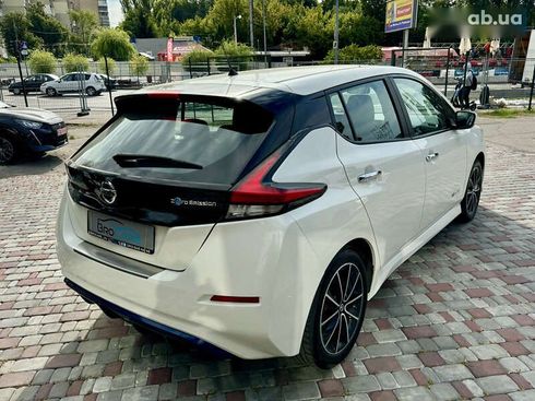 Nissan Leaf 2019 - фото 7