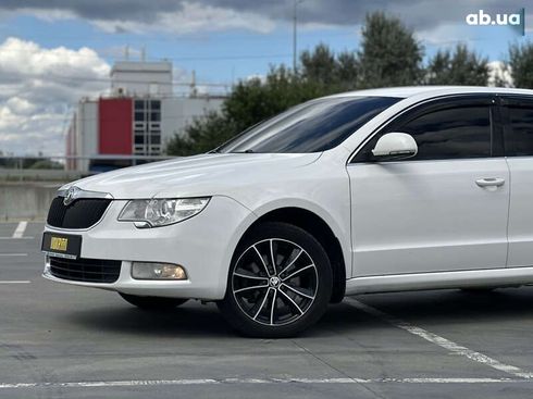 Skoda Superb 2010 - фото 6