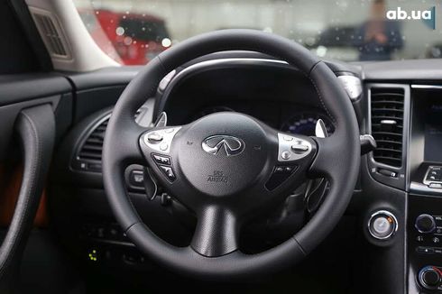 Infiniti QX70 2013 - фото 16
