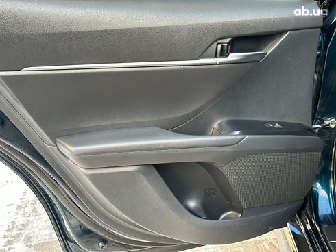 Toyota Camry 2018 черный - фото 21