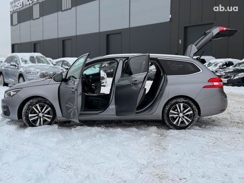 Peugeot 308 2018 серый - фото 27