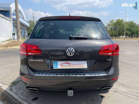 Volkswagen Touareg 2012 - фото 10