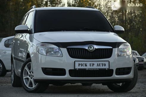 Skoda Fabia 2009 - фото 3