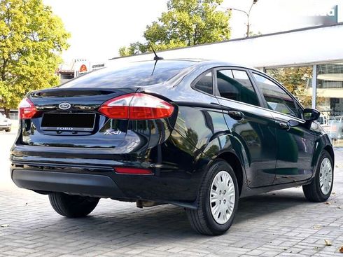 Ford Fiesta 2018 - фото 6