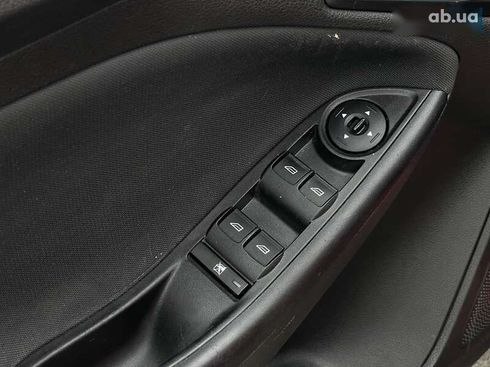 Ford Focus 2015 - фото 17
