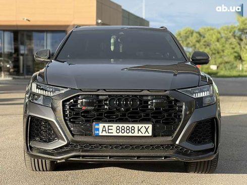 Audi RS Q8 2021 - фото 16