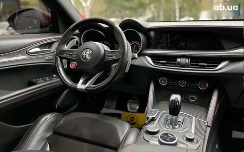 Alfa Romeo Stelvio 2018 - фото 13