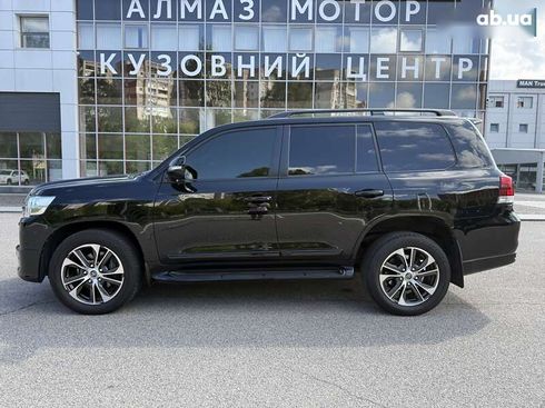 Toyota Land Cruiser 2020 - фото 6