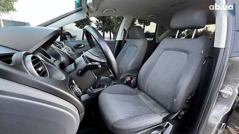 SEAT Toledo 2006 - фото 17
