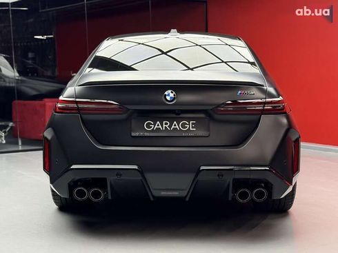 BMW M5 2025 - фото 15