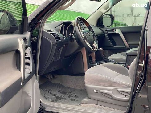 Toyota Land Cruiser Prado 2010 - фото 13