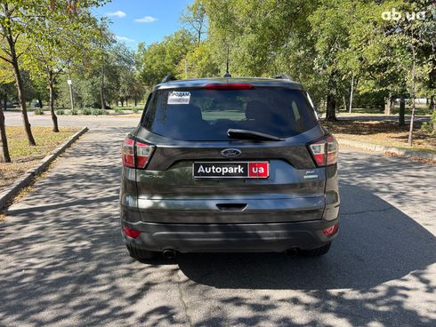 Ford Escape 2018 серый - фото 4