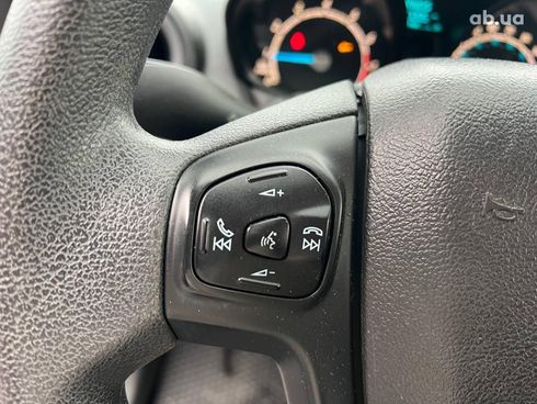 Ford Fiesta 2015 серый - фото 45