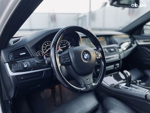 BMW 5 серия 2012 серебристый - фото 12