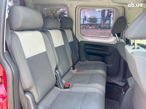 Volkswagen Caddy 2012 красный - фото 20