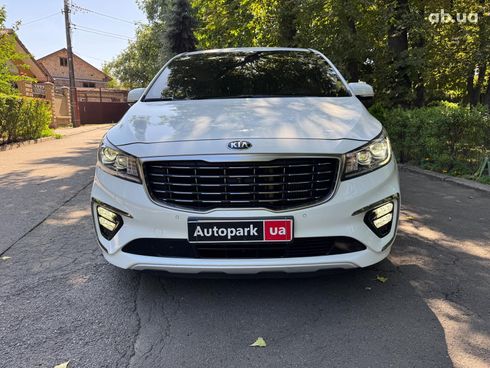 Kia Carnival 2019 белый - фото 8