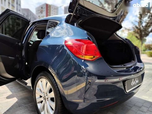 Opel Astra 2010 - фото 14