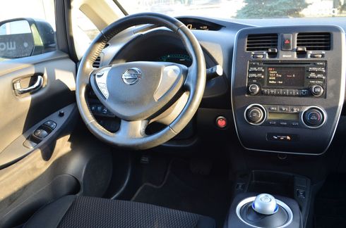Nissan Leaf 2014 серый - фото 12