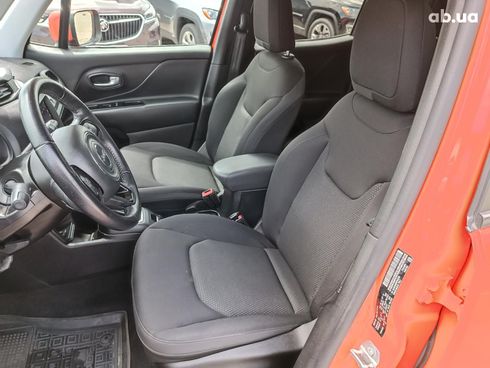 Jeep Renegade 2019 оранжевый - фото 18