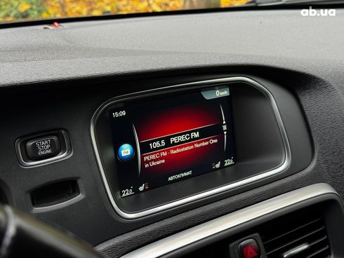 Volvo V40 2015 черный - фото 20