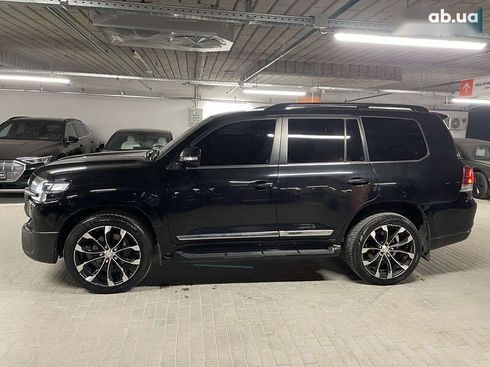 Toyota Land Cruiser 2020 - фото 3