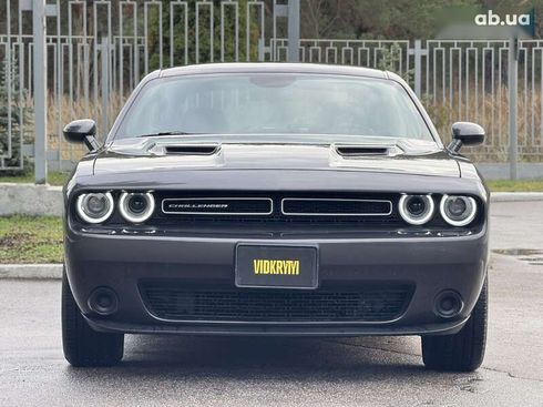 Dodge Challenger 2020 - фото 6