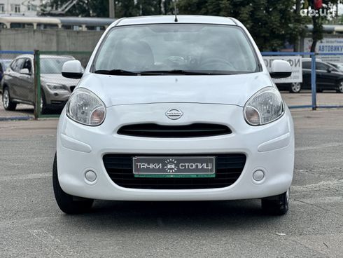 Nissan Micra 2013 белый - фото 7