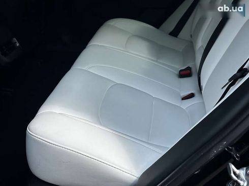 Tesla Model 3 2021 - фото 16