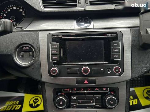 Volkswagen Passat 2012 - фото 12