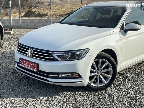 Volkswagen Passat 2017 - фото 11