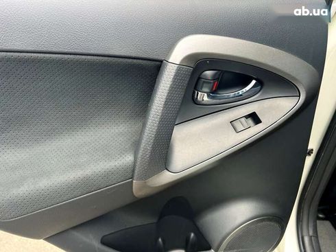 Toyota RAV4 2012 - фото 28