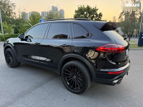 Porsche Cayenne 2017 - фото 14