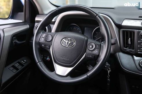 Toyota RAV4 2017 - фото 15