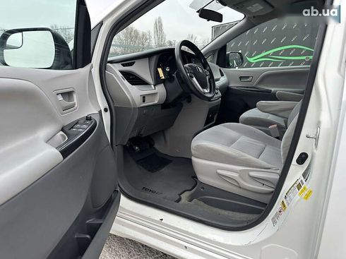 Toyota Sienna 2016 - фото 5
