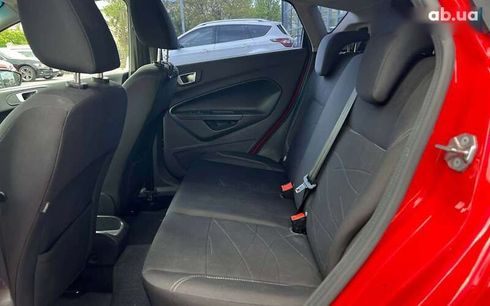 Ford Fiesta 2016 - фото 26