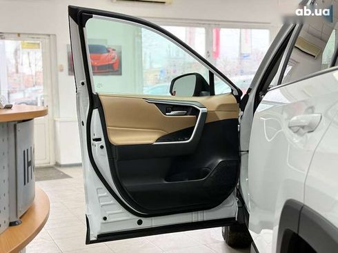 Toyota RAV4 2019 - фото 29