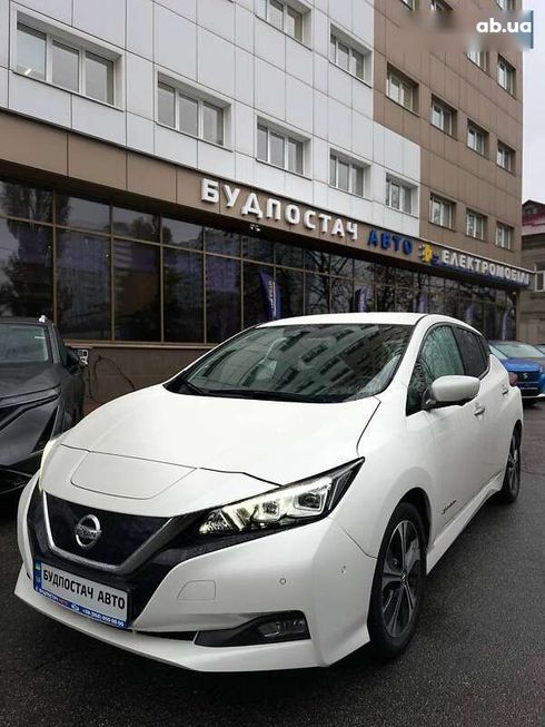 Nissan Leaf 2019 - фото 7